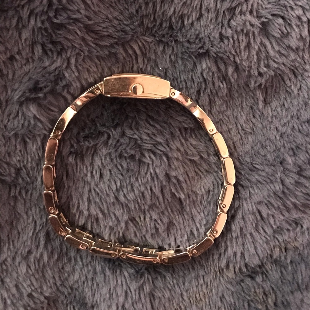 GUESS watch - Picture 2 of 2